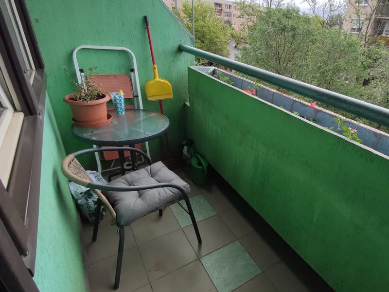 Csepel-Csillagtelepen, parkosított környezetben: felújított, 64 m²-es erkélyes otthon