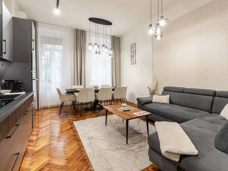 Igényesen felújított lakás, AIRBNB opcióval, teljesen bútorozva eladó!