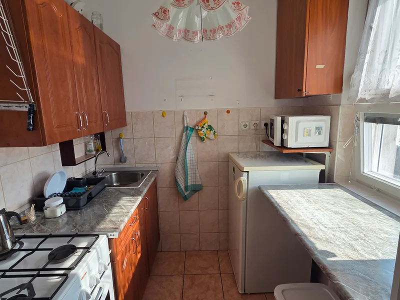 Eladó napfényes, erkélyes lakás kiváló lokációval Budapest XXI. kerületében, Csepelen!